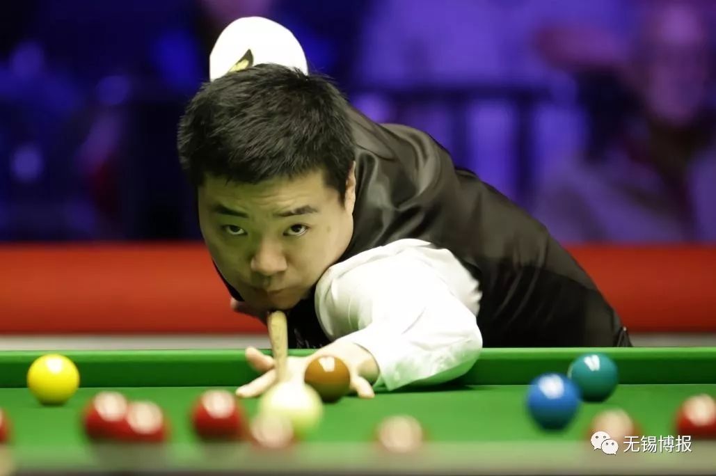 更需要坚定 更需要坚定