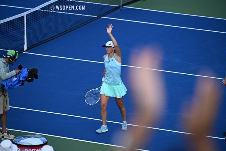 和防守反击 和防守反击