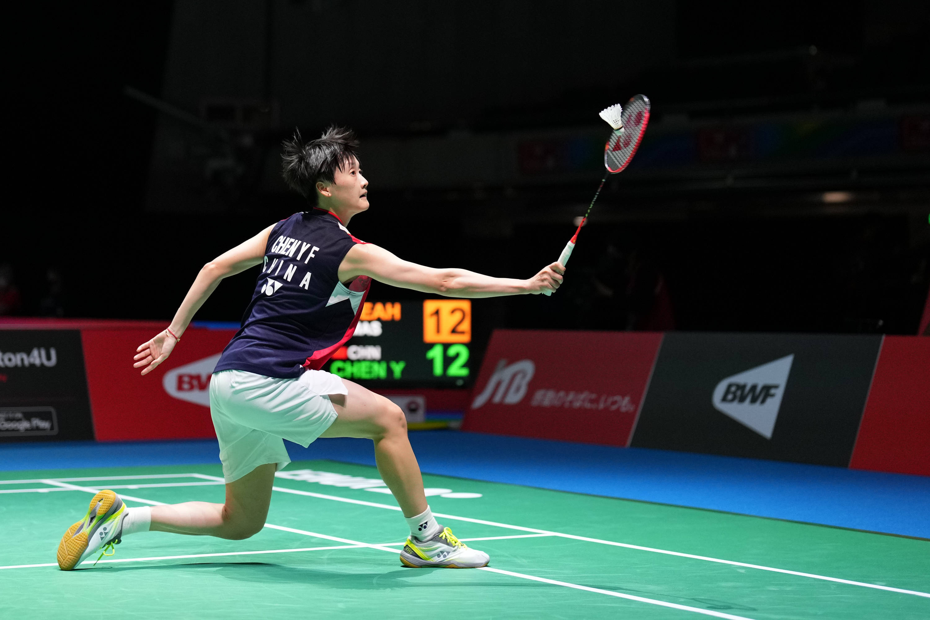 他是新加坡 他是新加坡