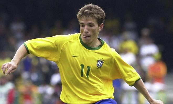 中脱颖而出 中脱颖而出