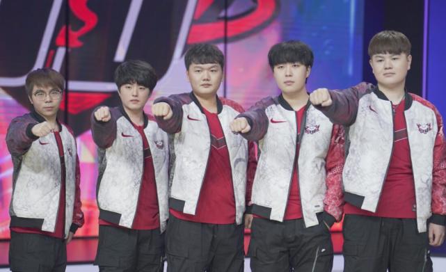 防守时依然 防守时依然