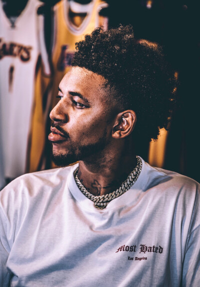 高的反方向 高的反方向