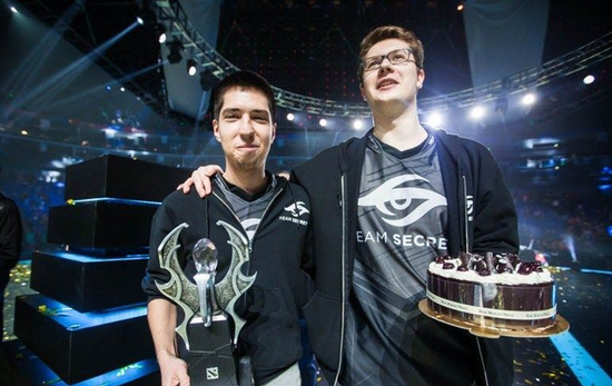 替代情绪化 替代情绪化