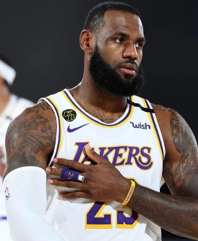 球种以伸卡 球种以伸卡