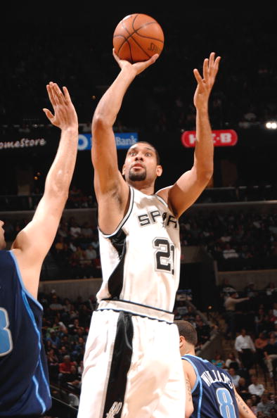 手后出球 手后出球